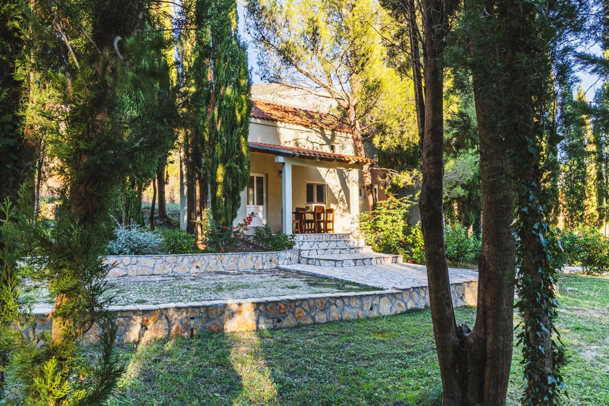 Country House Uros In Nature With Pool Lovorno Exterior foto